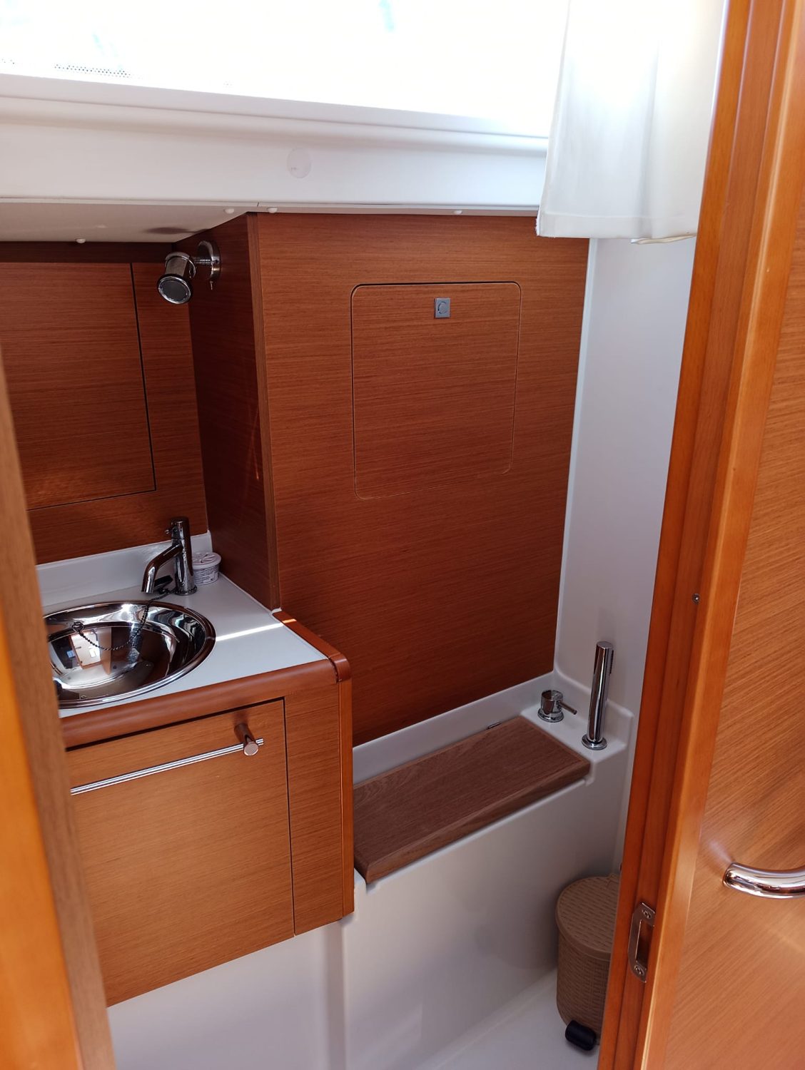 Sun Odyssey 419 Foxy 13