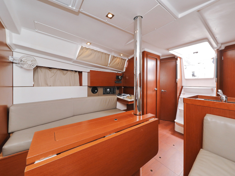 Oceanis 35.1 IDILA 57