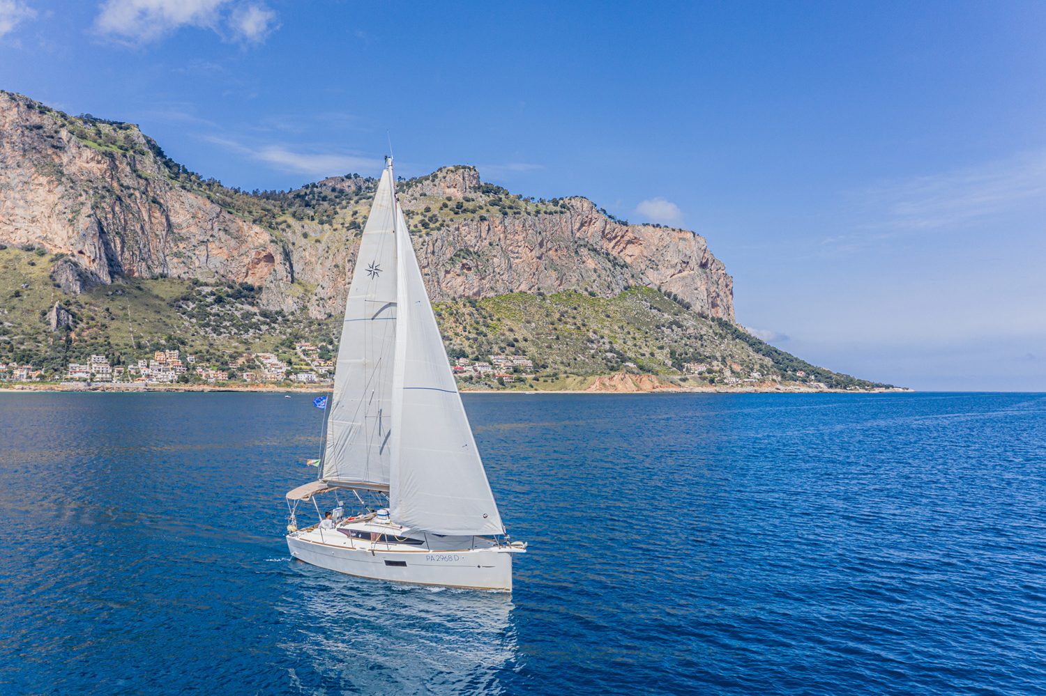 Sun Odyssey 319 Hija del Viento