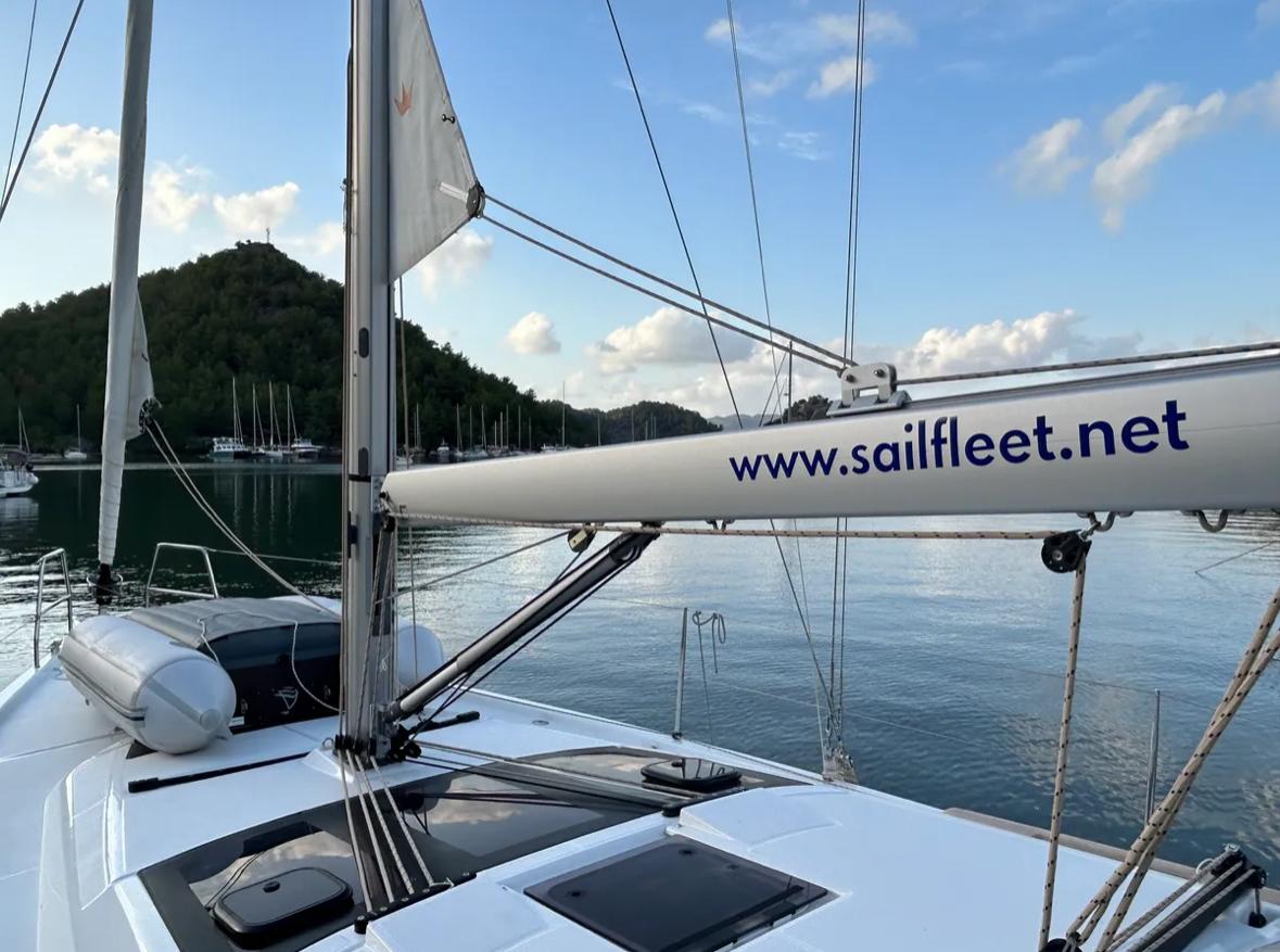 Dufour 390 Grand Large Sail Corvus 17