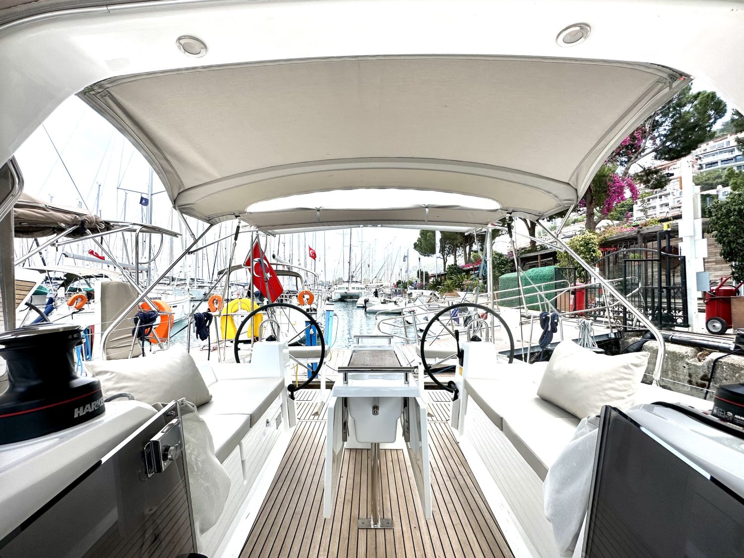 Oceanis 38.1 Sail Lyra 2