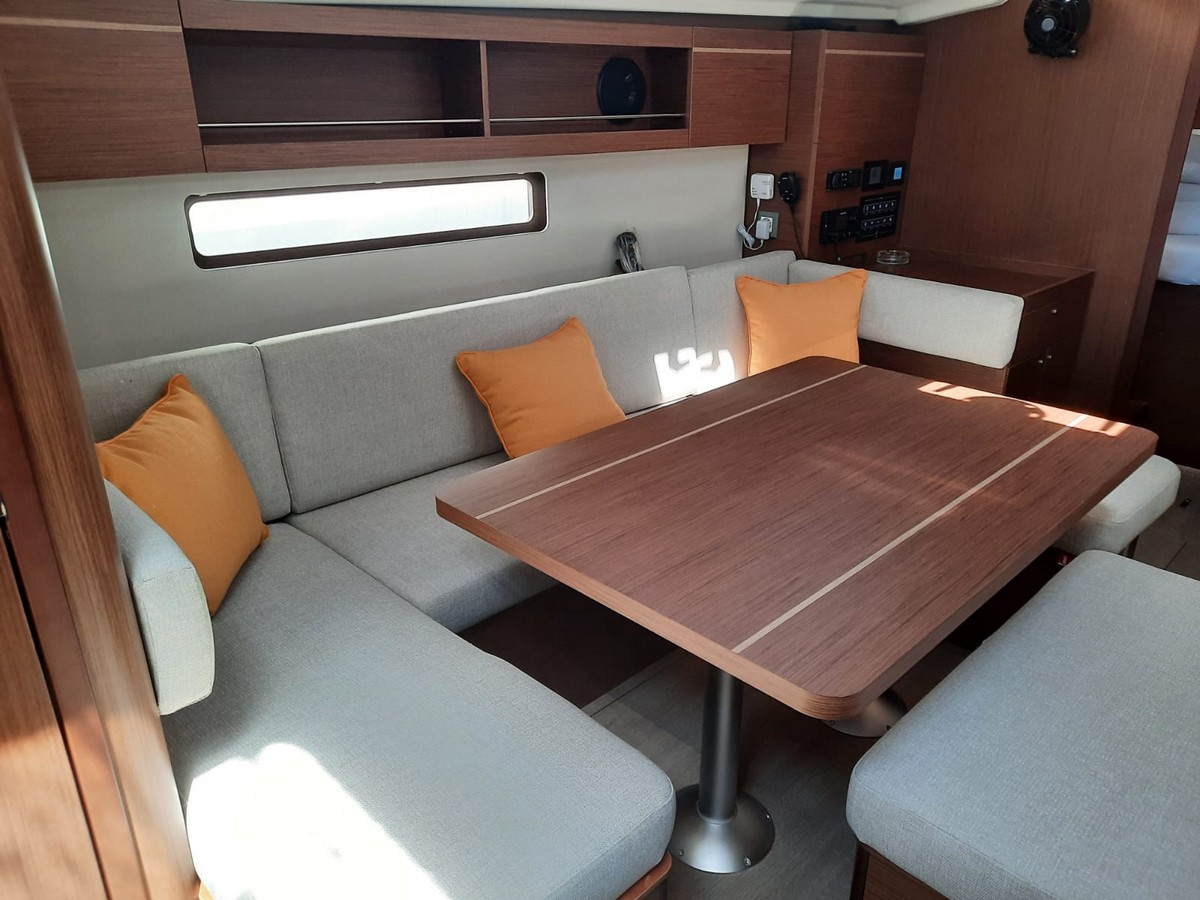 Oceanis 40.1 ALBIUS 3