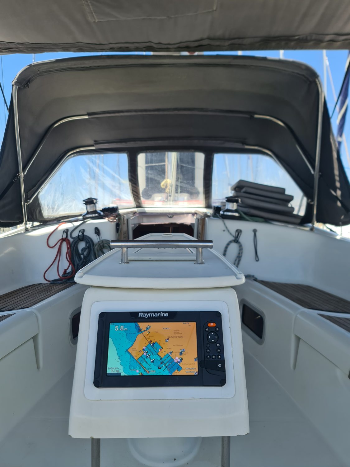 Oceanis 43 SEACRET 4
