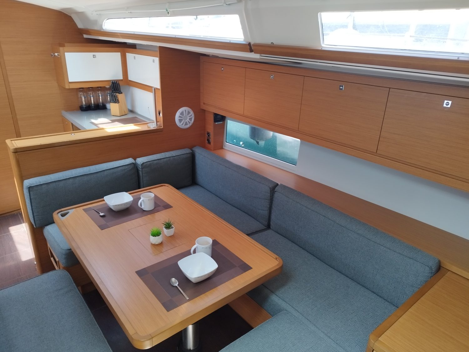 Dufour 470 Euphoria 22
