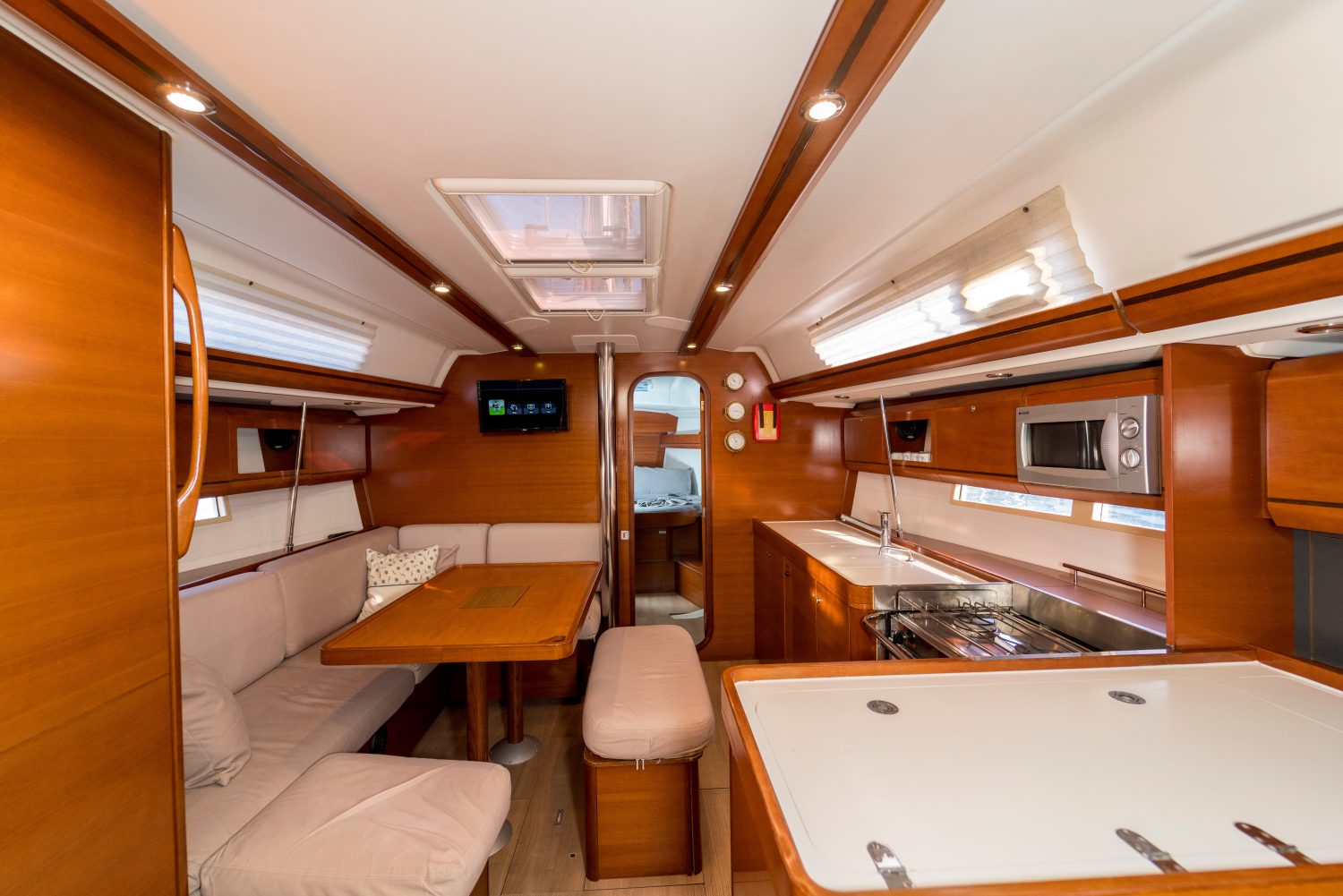 Dufour 405 Grand Large Daphne-S 15