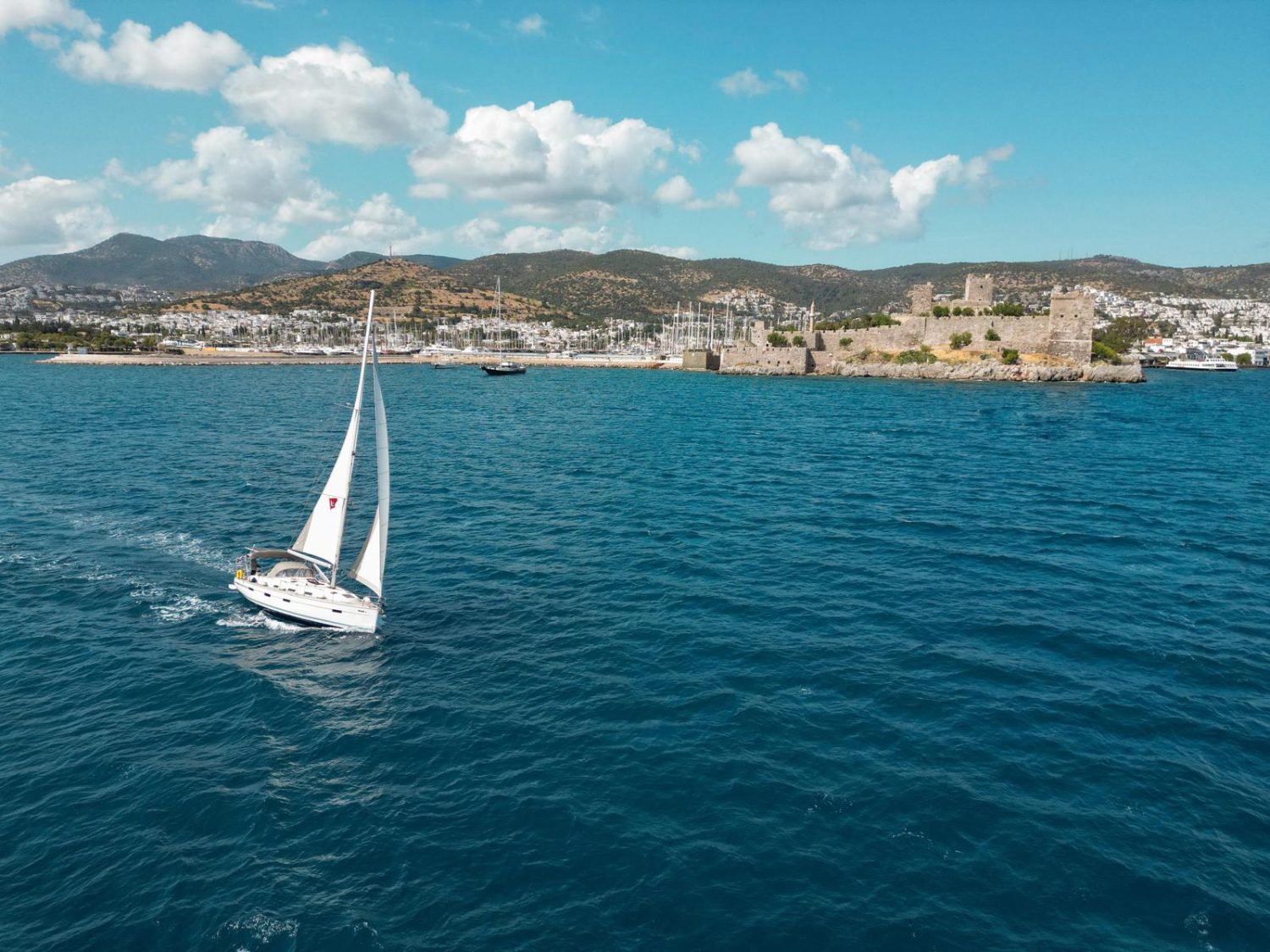 Bavaria Cruiser 40 Spark 1 26