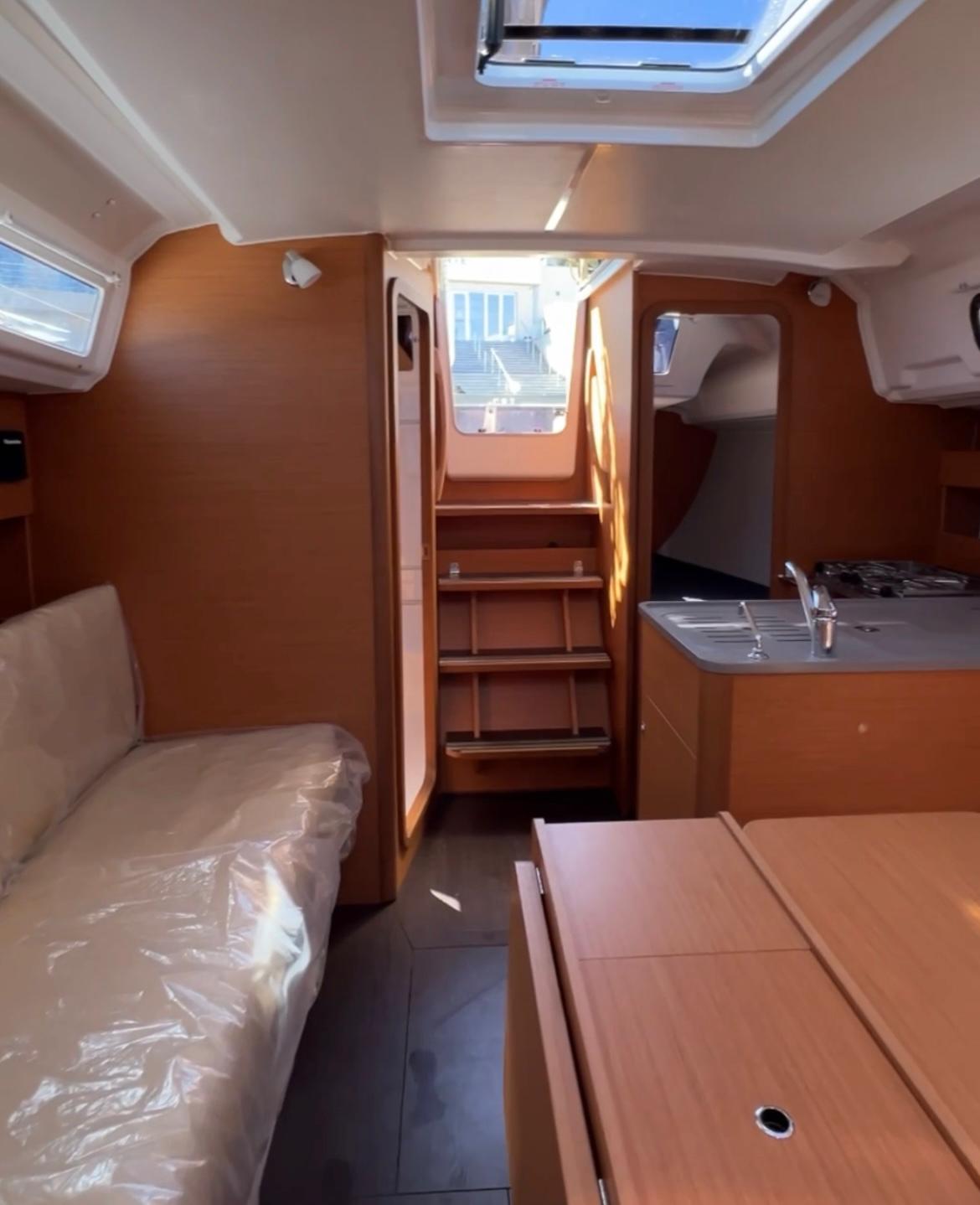 Dufour 32 Silvia 8