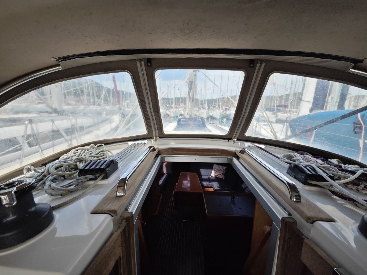 Bavaria Cruiser 37 Almira 10