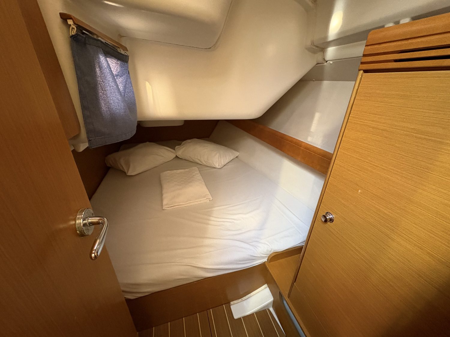 Sun Odyssey 36i Sail Mira 14