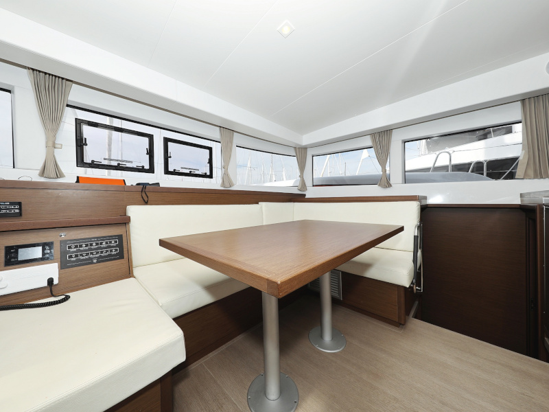 Lagoon 40 TOM & JERRY 27