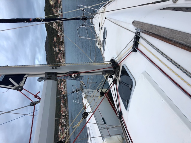 Sun Odyssey 36i Mala 9