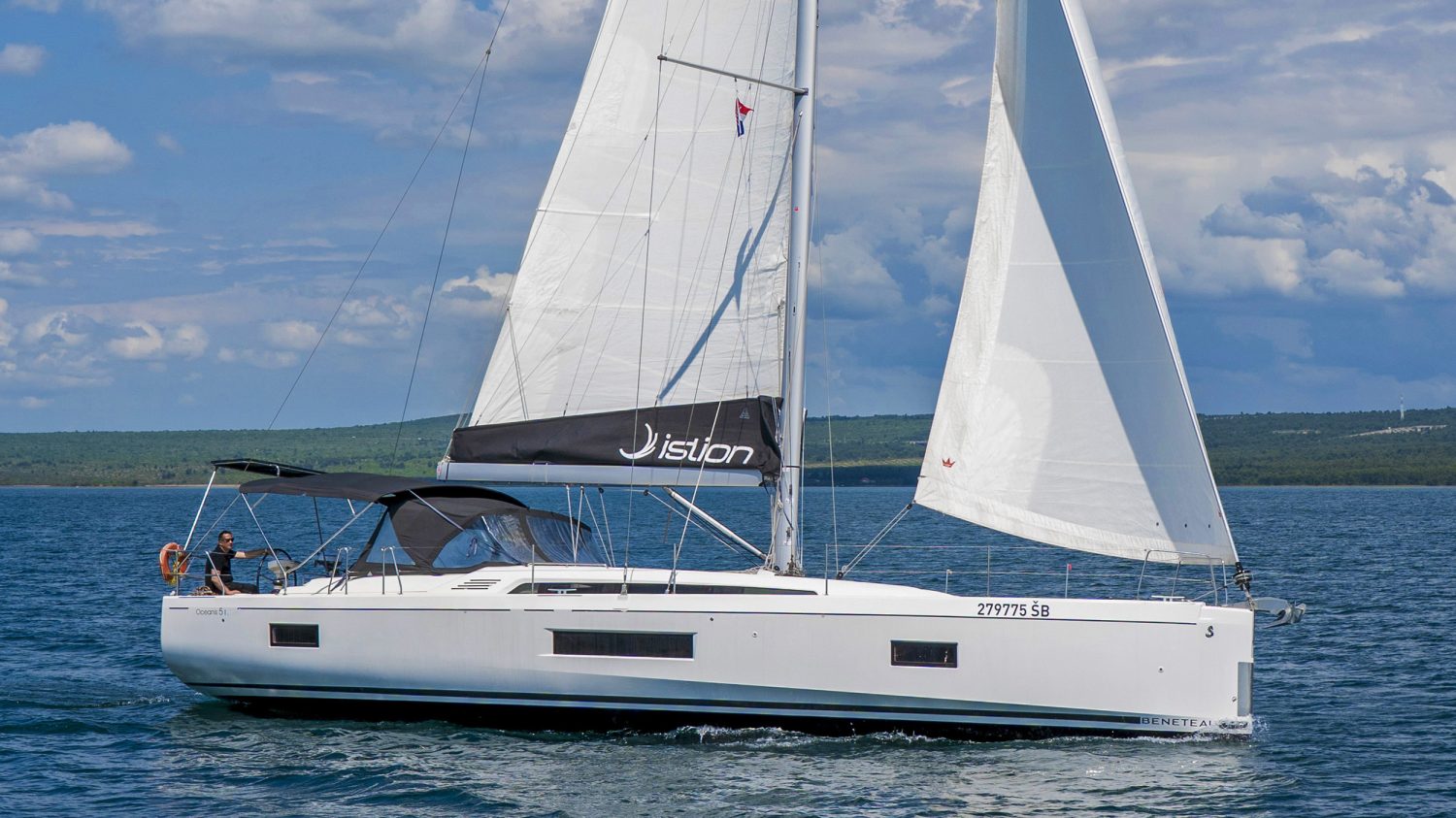 Oceanis 51.1 First Heartbeat 3