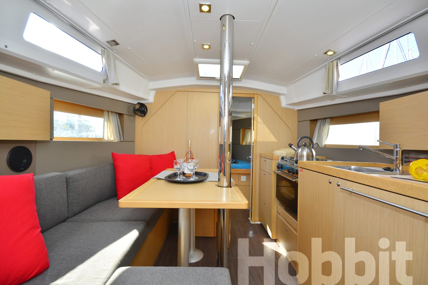 Oceanis 35 Hobbit 15