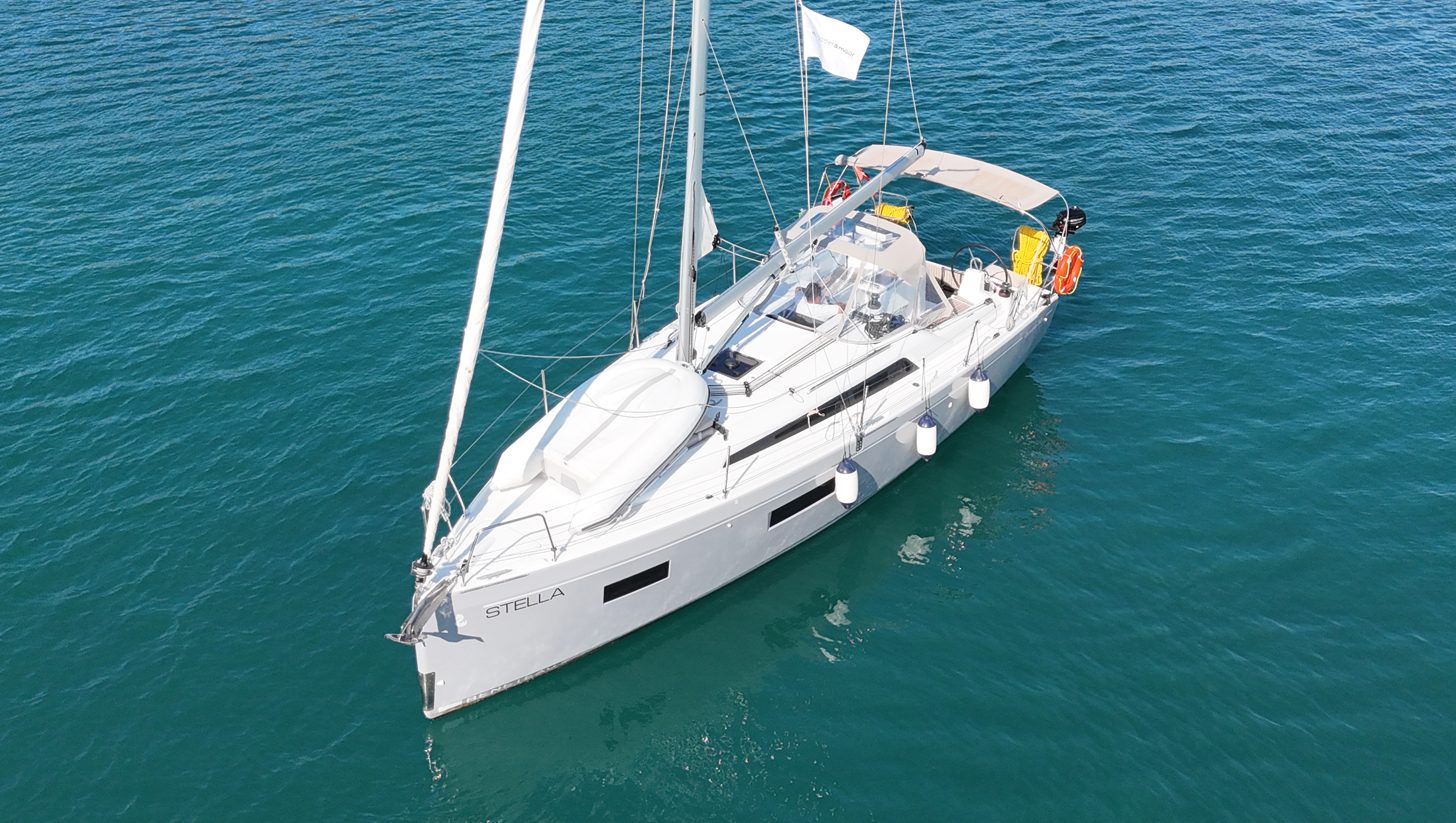 Oceanis 34.1 Benja 8