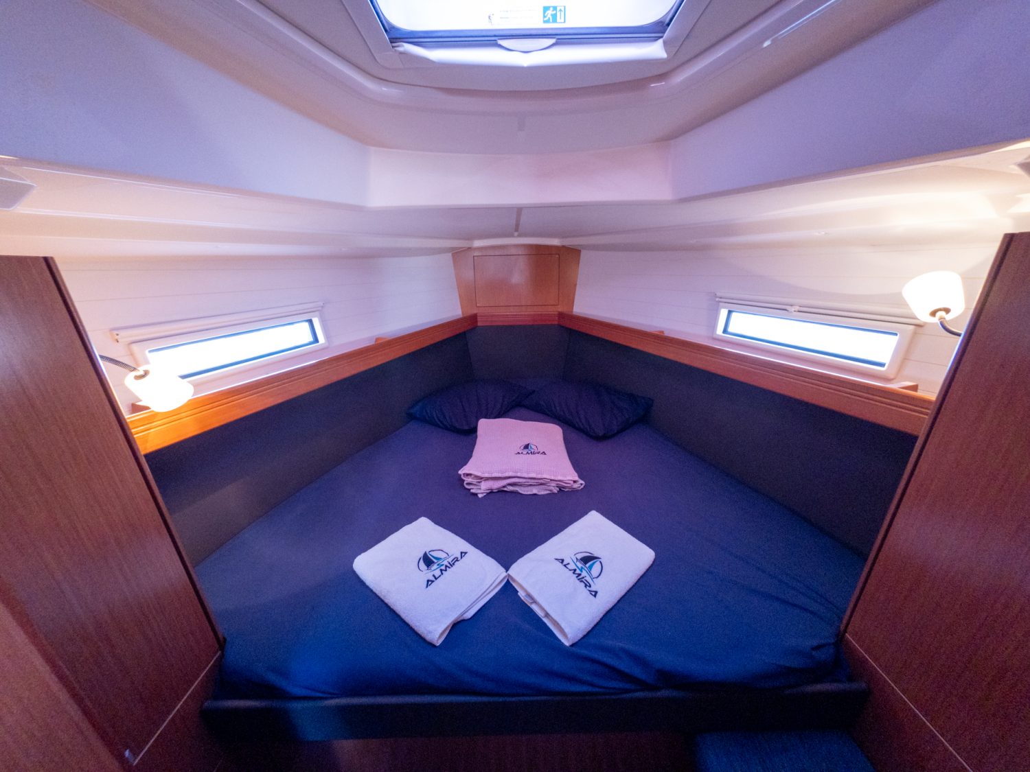 Bavaria Cruiser 37 Almira 4