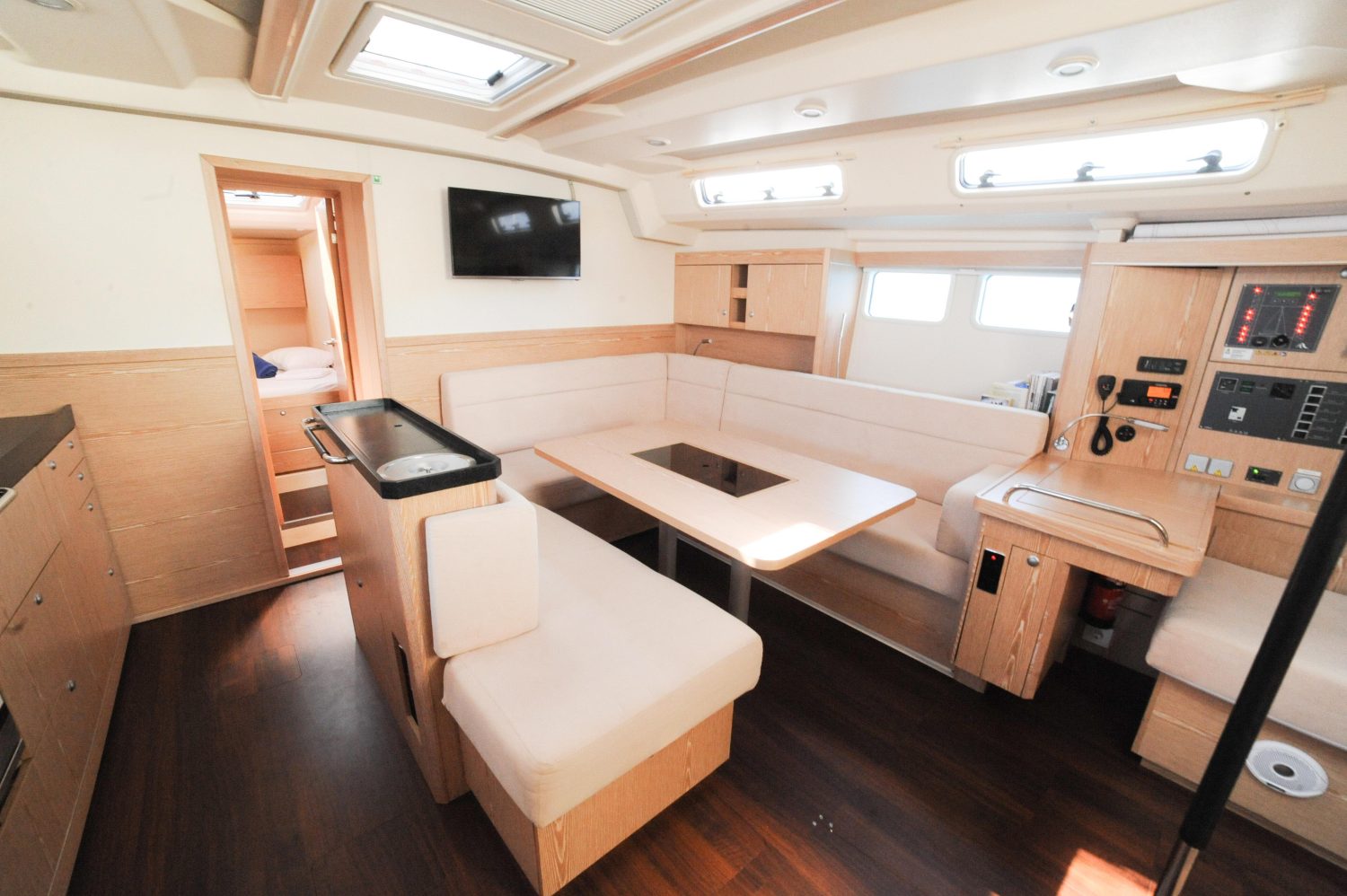 Hanse 505 Ariel 6