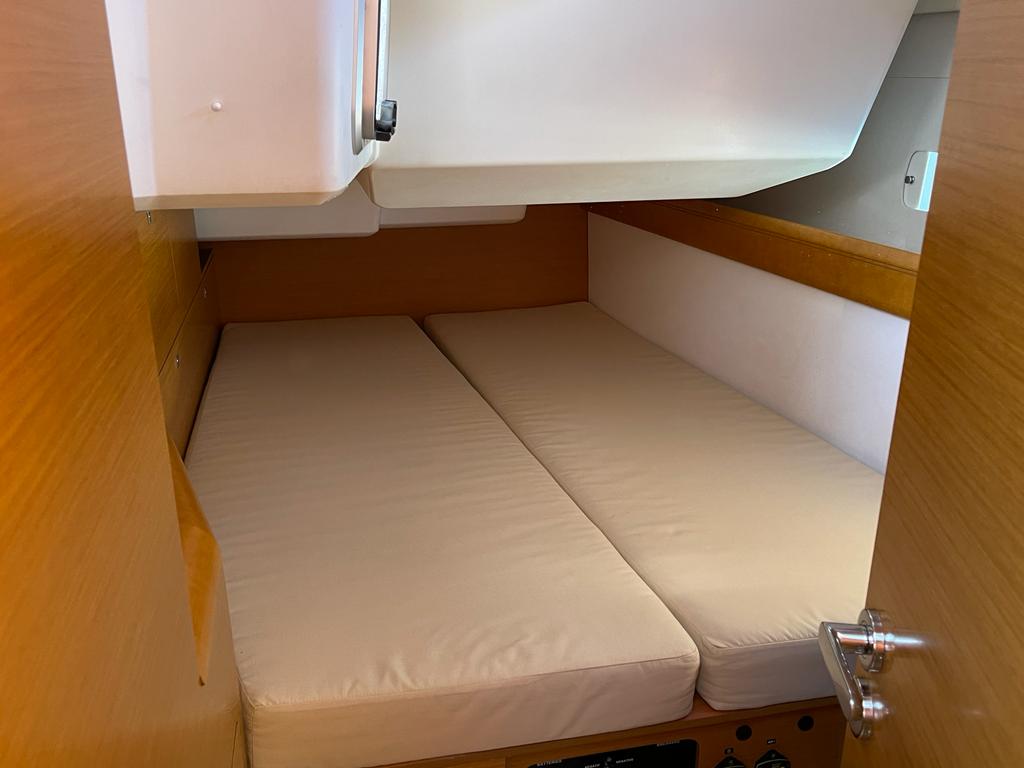 Sun Odyssey 479 Tanqueray 14