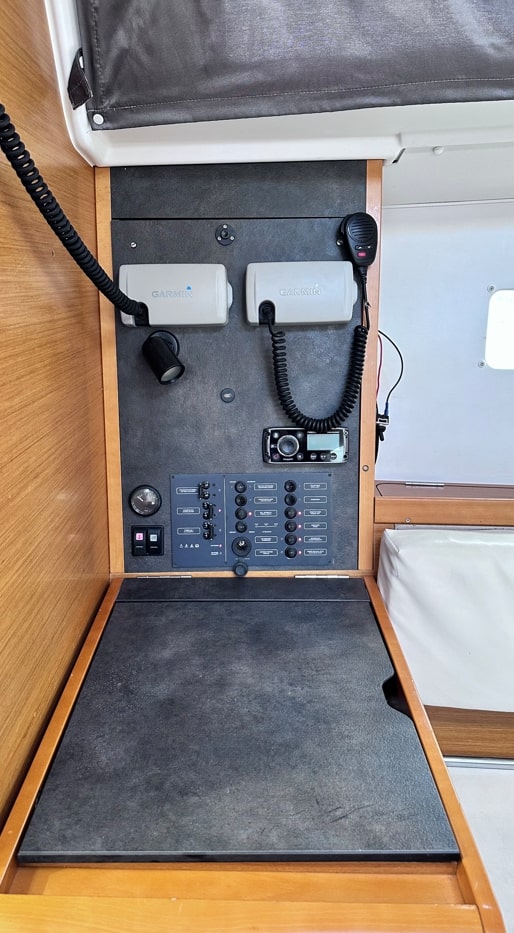 Sun Odyssey 349 Cherie Bibi 9
