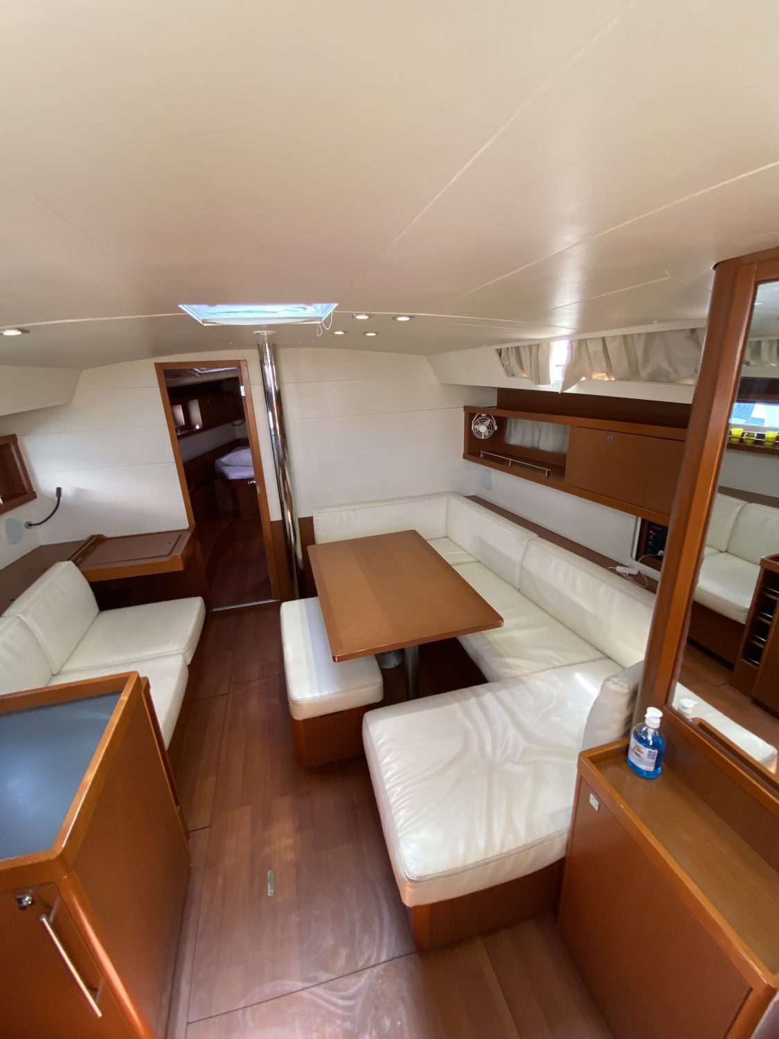 Oceanis 45 Callidora 14