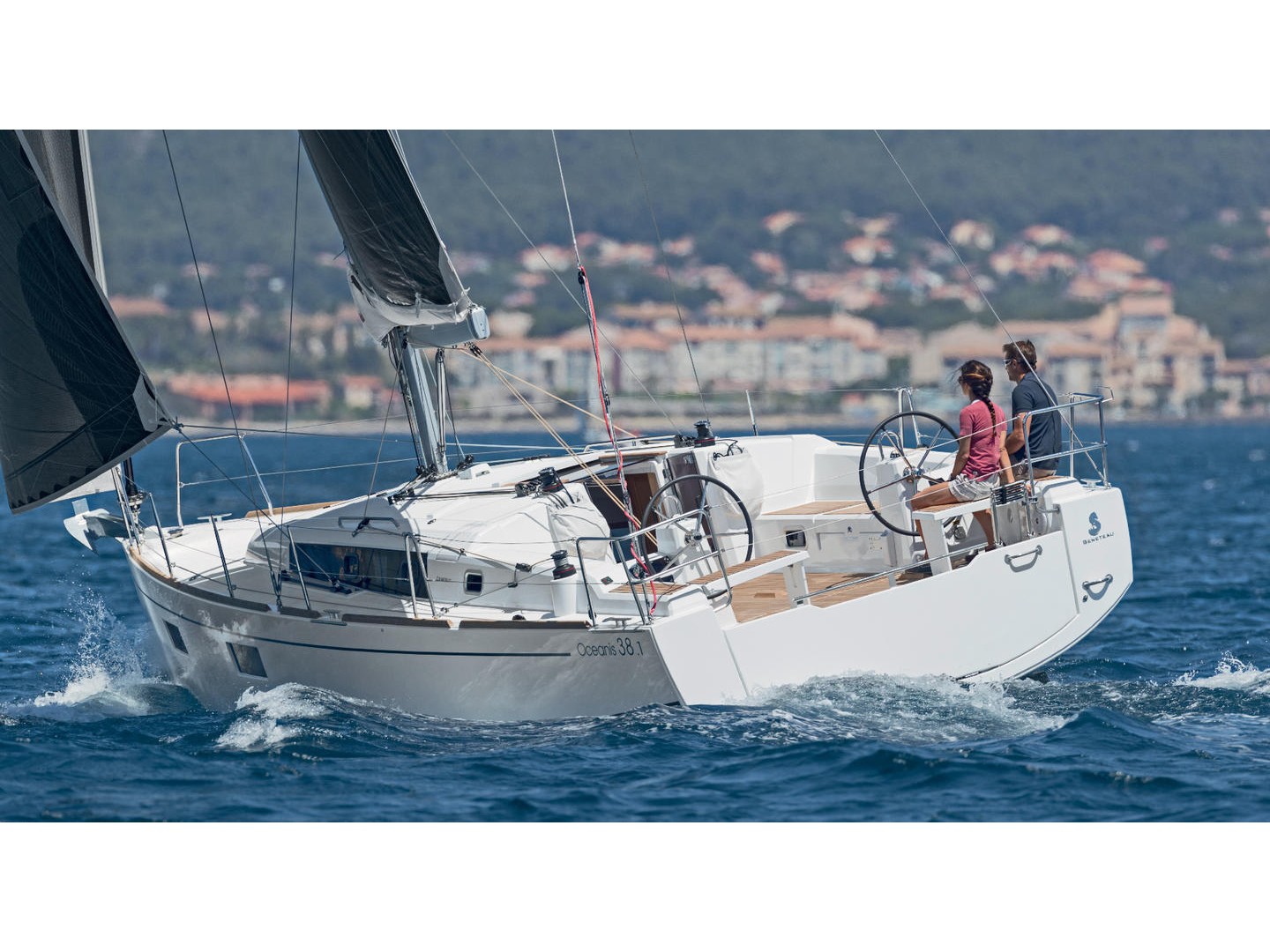 Oceanis 38.1 Sail Lyra
