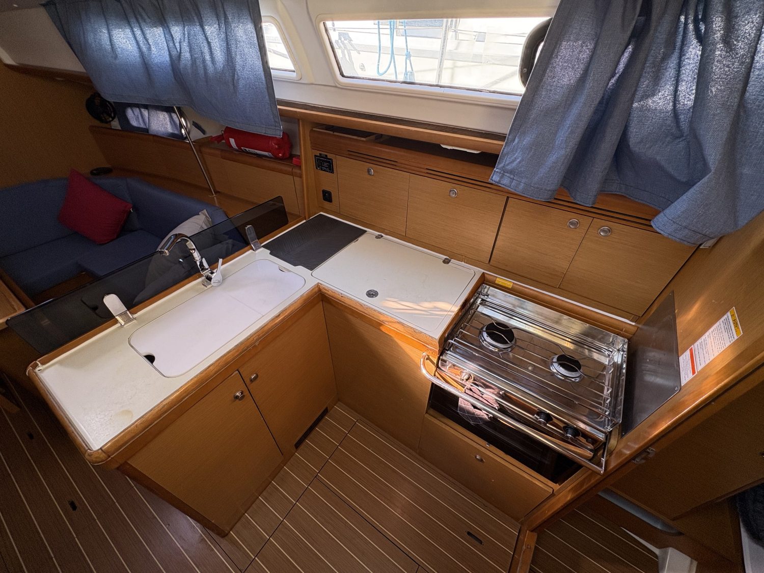 Sun Odyssey 36i Sail Mira 2