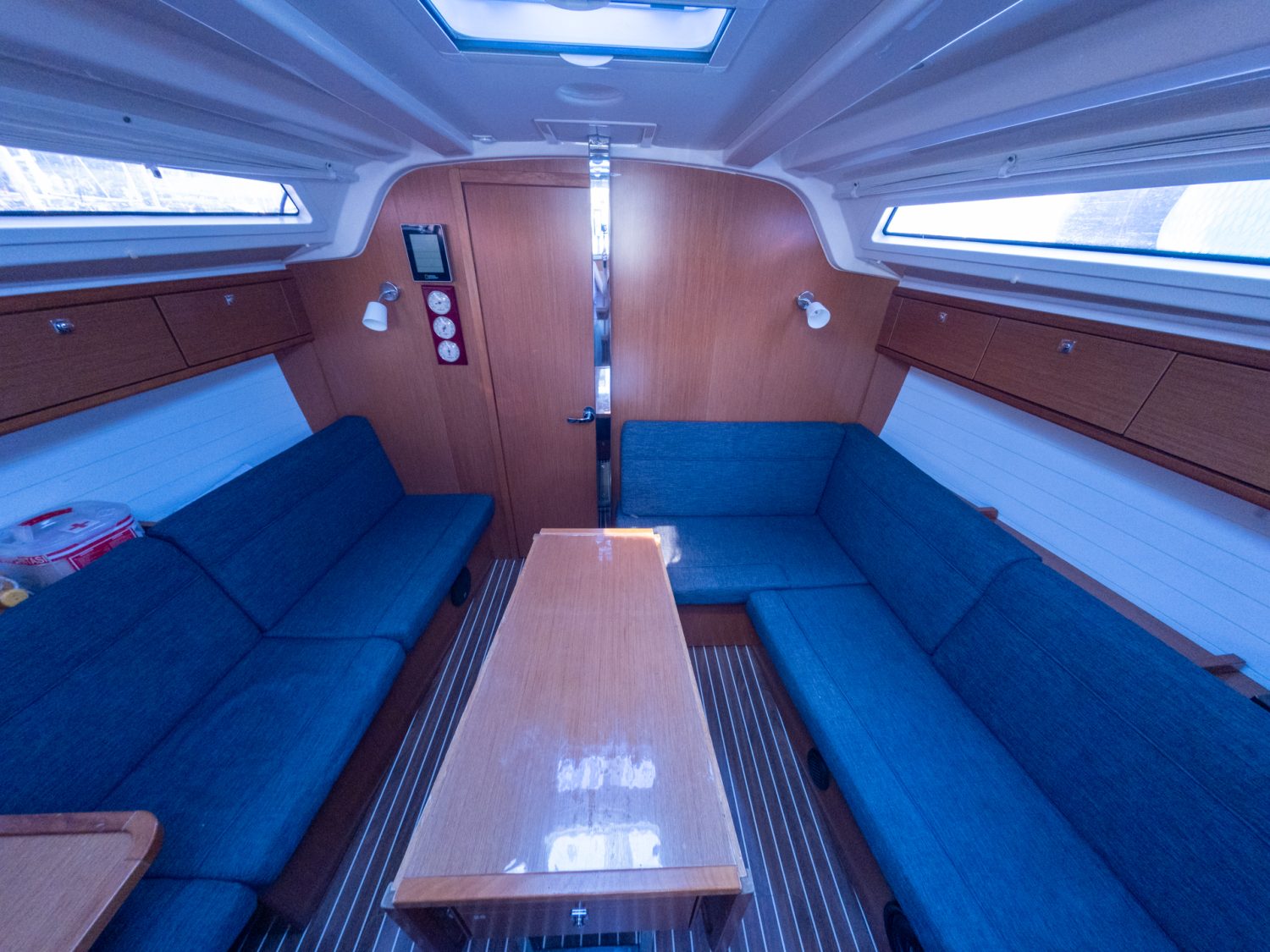 Bavaria Cruiser 37 Almira 5