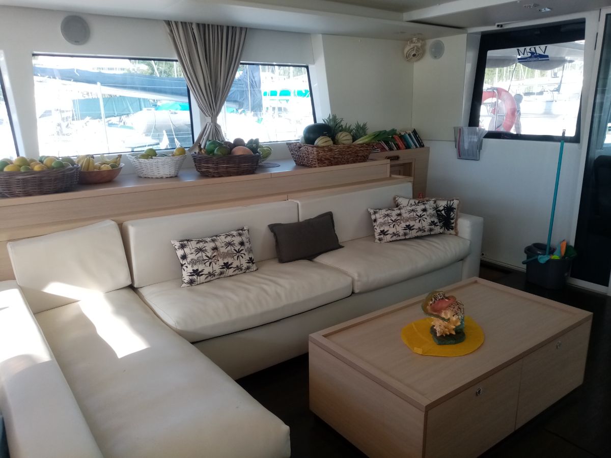 Saloon 2