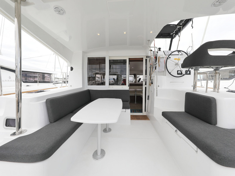 Lagoon 40 LANCELOT 28