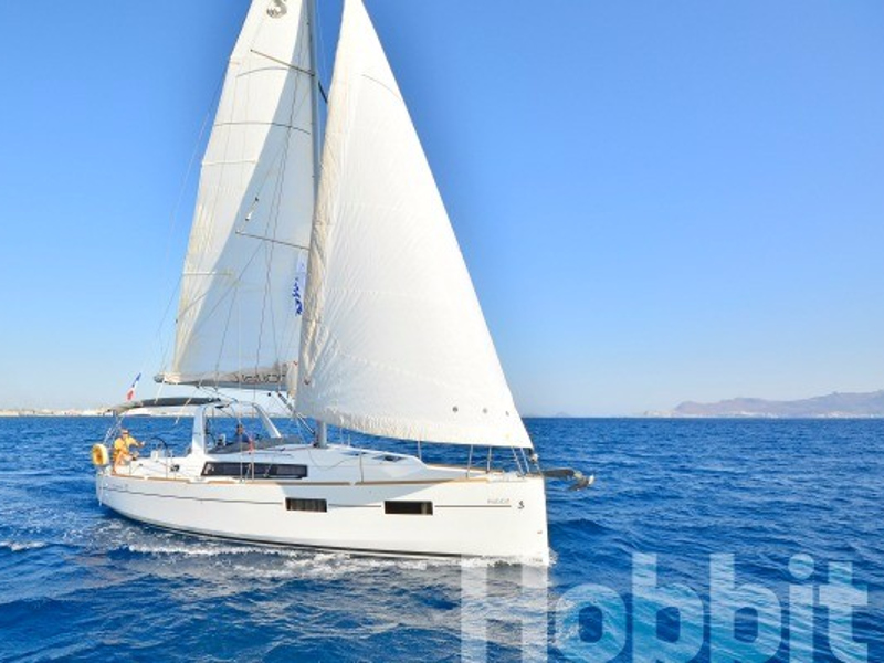 Oceanis 35 Hobbit