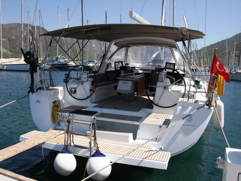 Oceanis 45 Tonic
