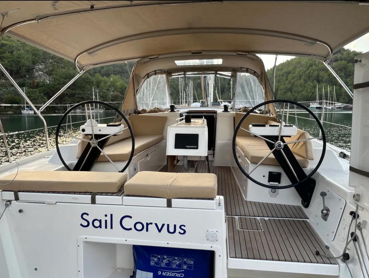 Dufour 390 Grand Large Sail Corvus 19