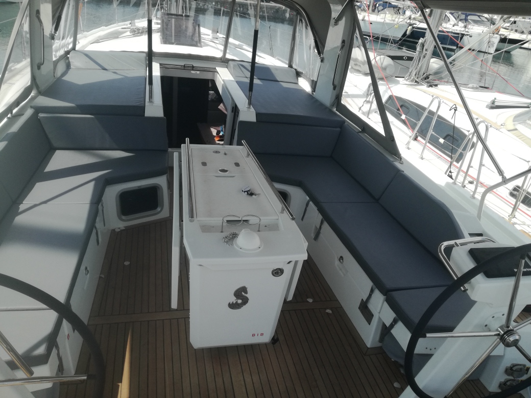 Oceanis 51.1 Aeolian Muse 4