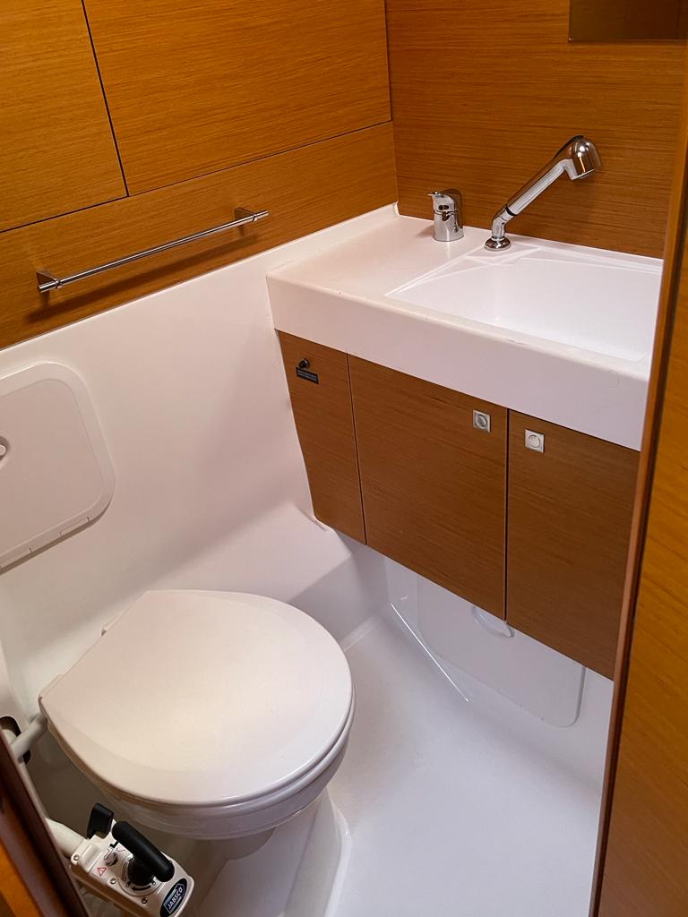 Sun Odyssey 479 Tanqueray 7