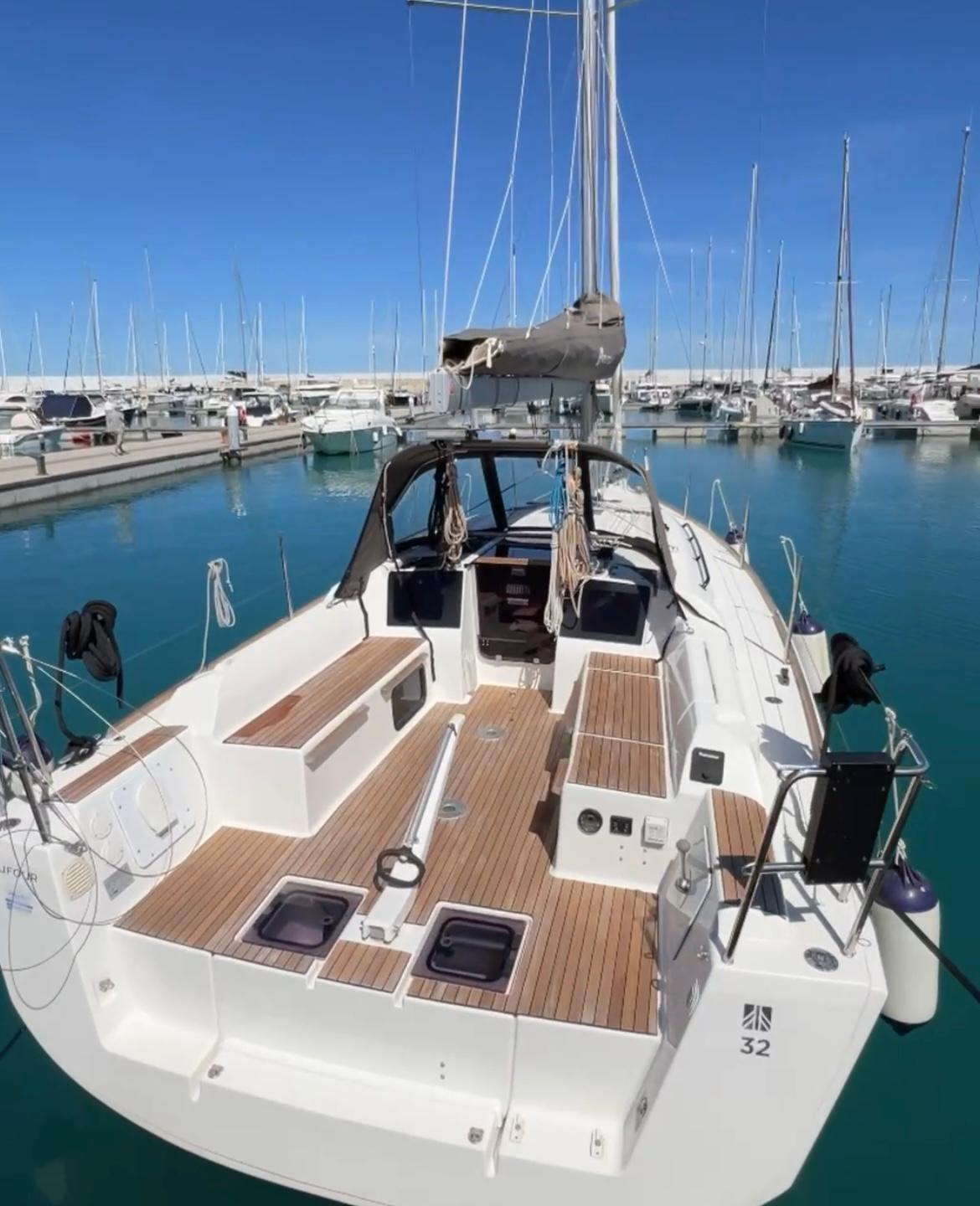 Dufour 32 Silvia 5