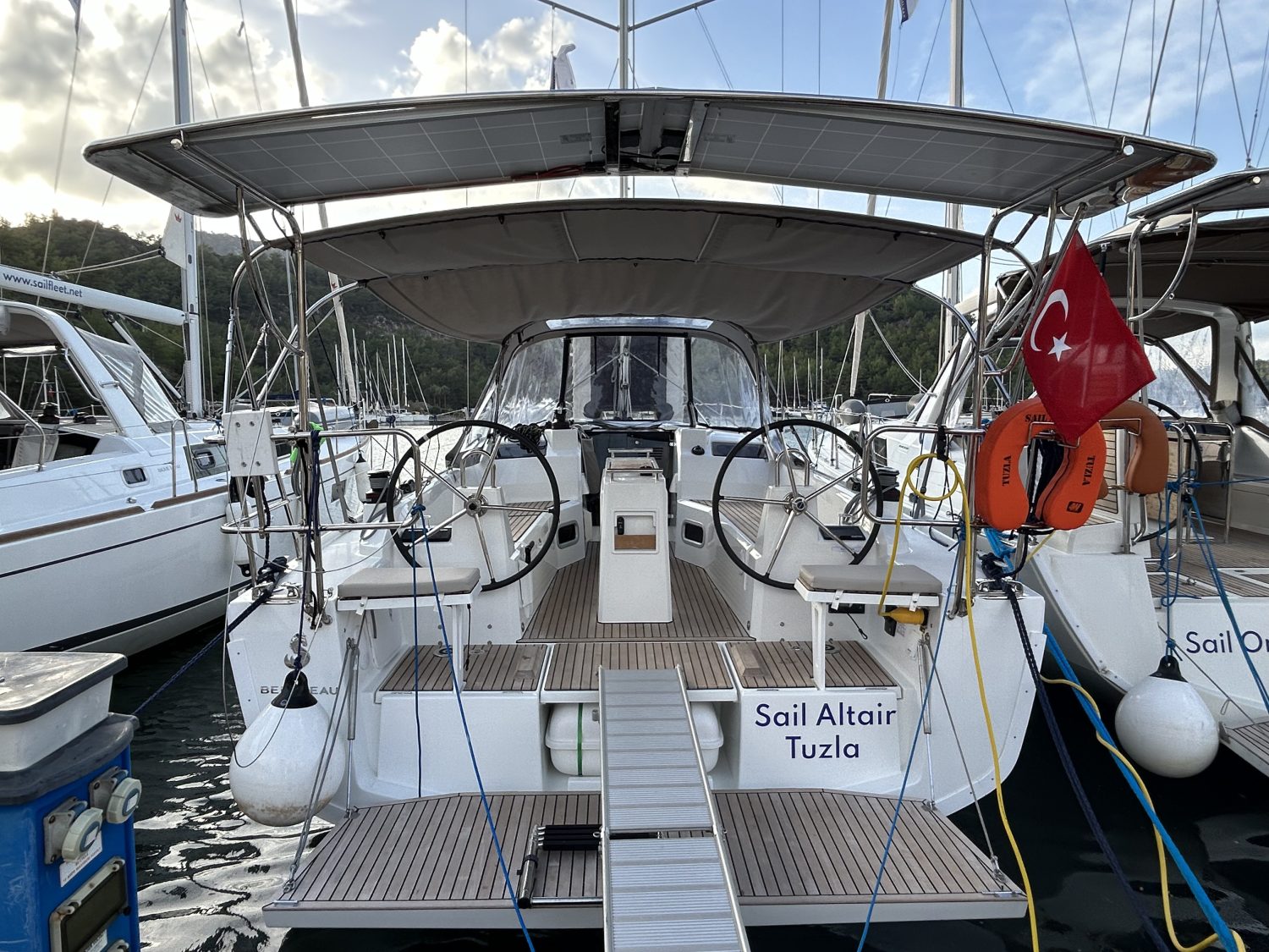 Oceanis 34.1 Sail Altair 1 22