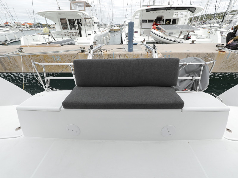 Lagoon 40 LANCELOT 30