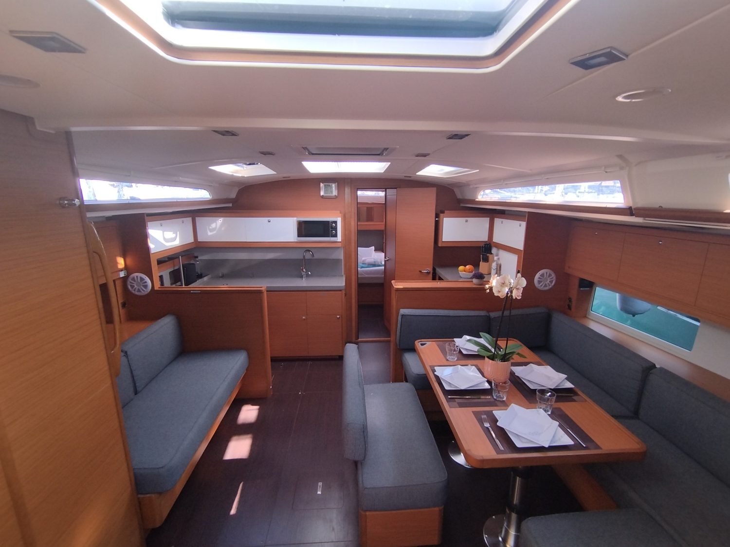 Dufour 470 Euphoria 16