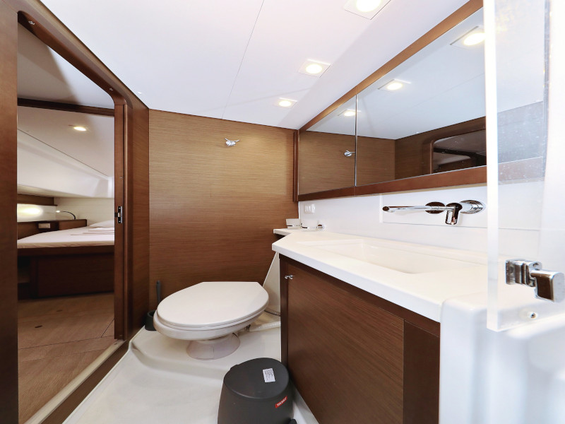 Lagoon 450 OLIVER 60