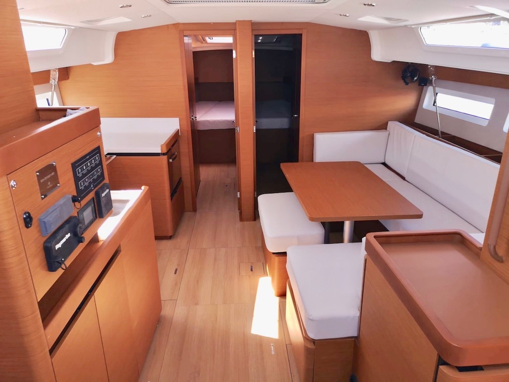 Sun Odyssey 490 PERSIK 3
