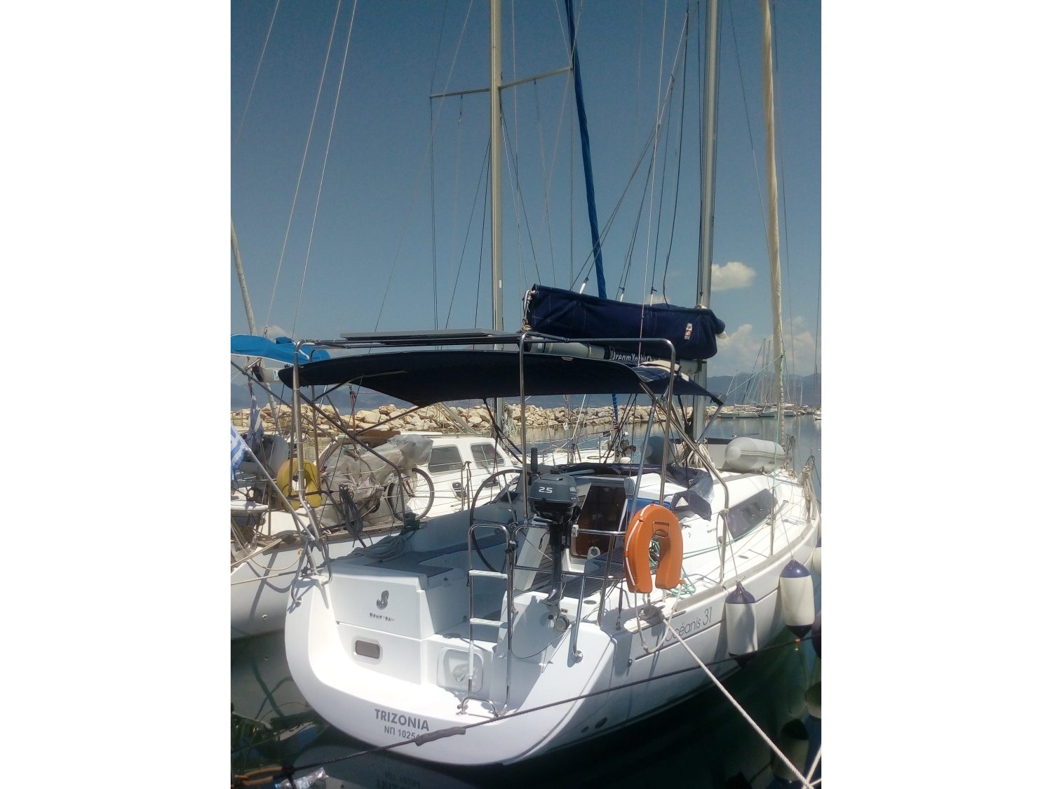 Oceanis 31 TRIZONIA