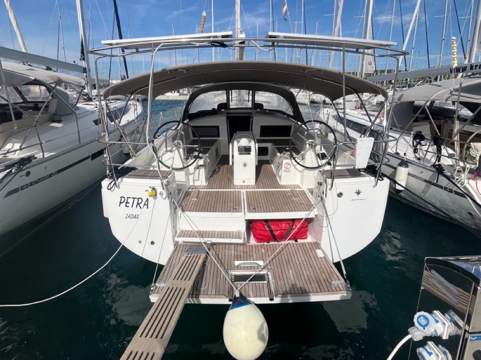 Sun Odyssey 440 PETRA