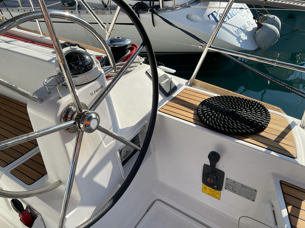Sun Odyssey 479 Tanqueray 12
