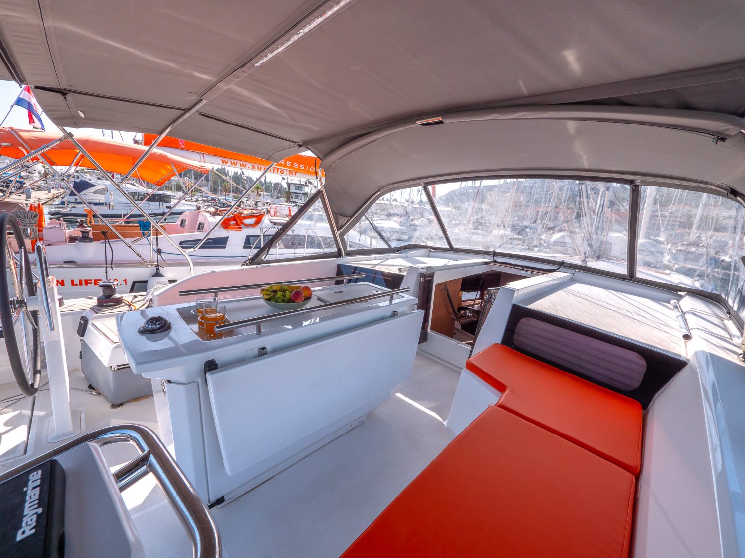 Oceanis 46.1 AMORINO 4