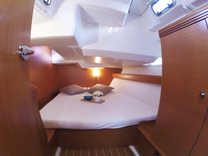 Sun Odyssey 42DS Sweet Alis 3