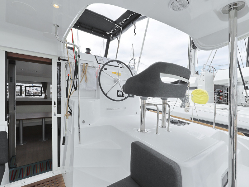Lagoon 40 LANCELOT 39