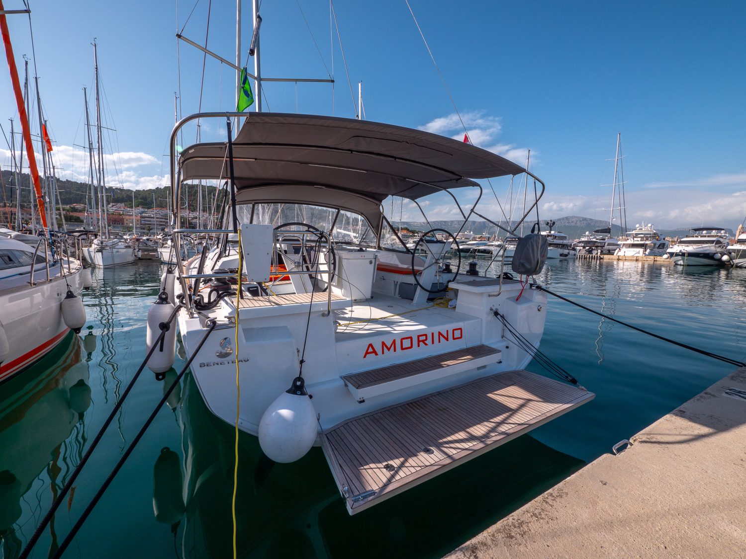 Oceanis 46.1 AMORINO 22