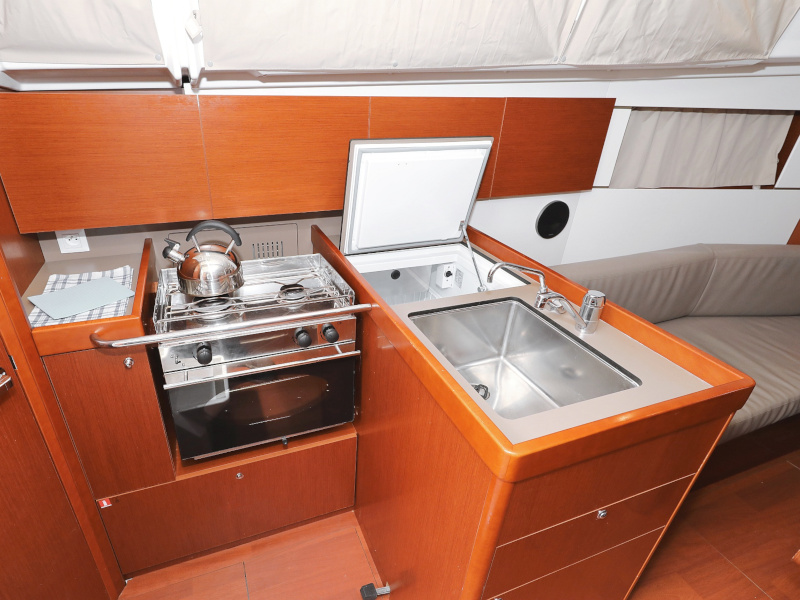 Oceanis 35.1 IDILA 8