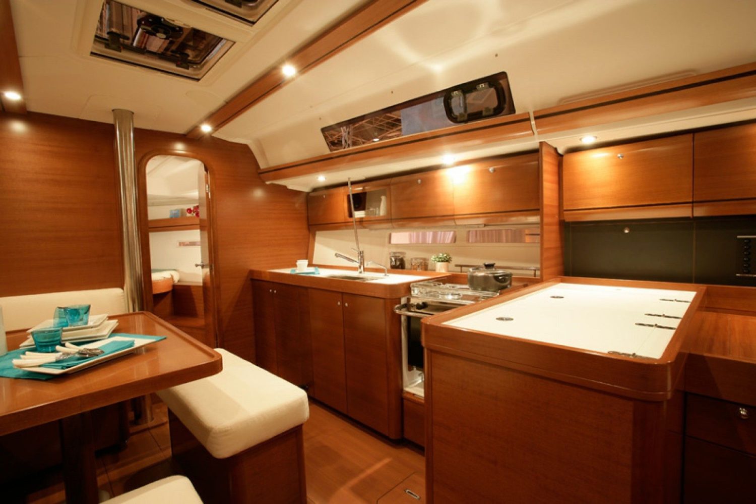 Dufour 405 Grand Large Daphne-S 18