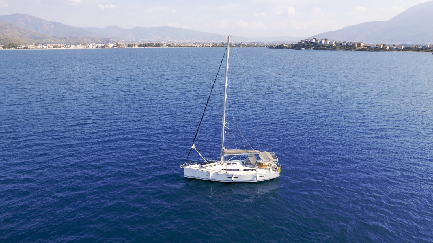 Dufour 405 Grand Large Daphne-S 9