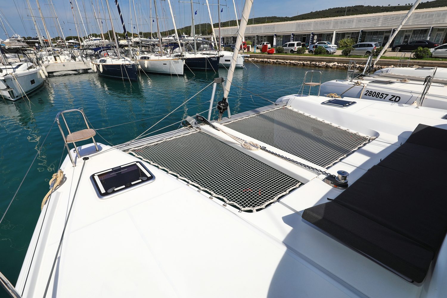 Lagoon 42 FAMILY TIME 81